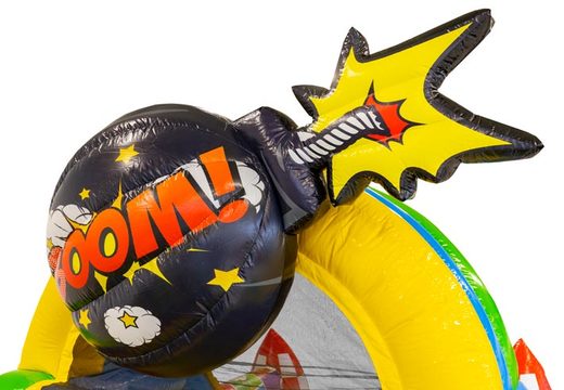 Compre uma pista de obstáculos inflável de 13m no tema Quadrinhos para crianças. Ordene pistas de obstáculos infláveis ​​agora online em JB Insuflaveis Portugal