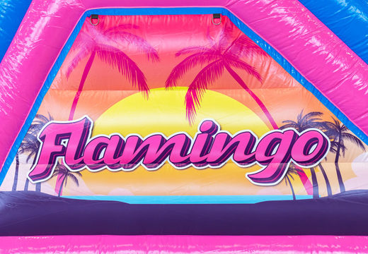 Pista de obstáculo inflável no tema Flamingo  para crianças. Ordene pistas de obstáculos infláveis ​​agora online em JB Insuflaveis Portugal