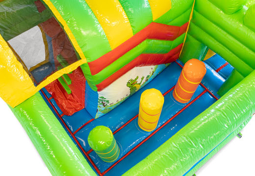 Vende-se mini almofada de ar inflável Multiplay no tema Crocodil para crianças. Encomende almofadas de ar infláveis ​​na JB Insuflaveis Portugal