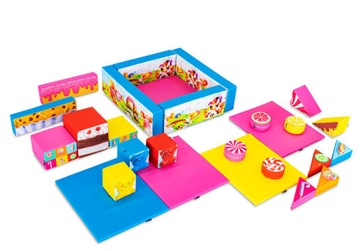 Conjunto de Softplay XL com tema de doces e blocos coloridos para brincar